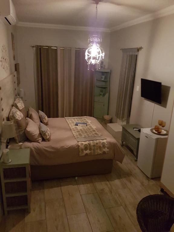 @Home Guest House Zeerust Zewnętrze zdjęcie